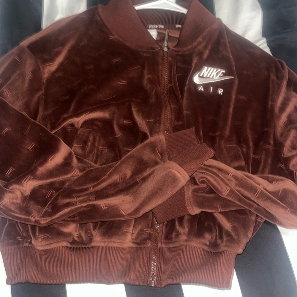 fuzzy cropped nike zip up
